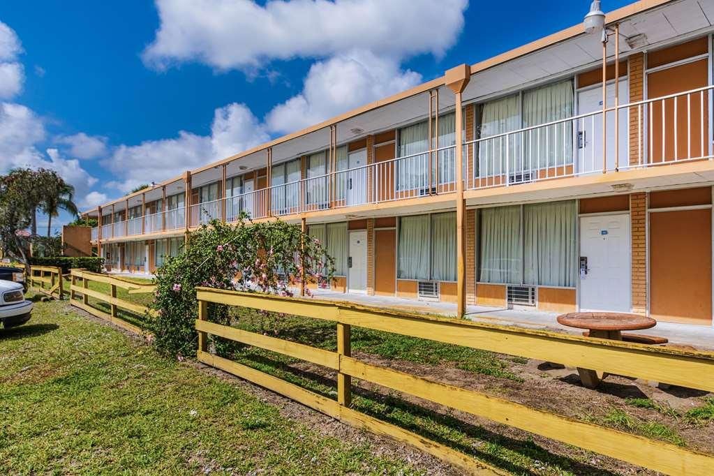 Red Roof Inn Vero Beach - I-95 Esterno foto