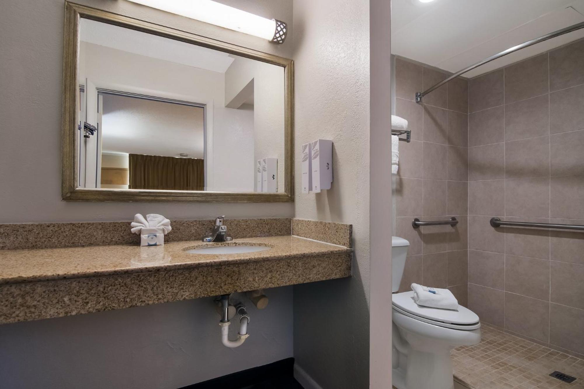 Red Roof Inn Vero Beach - I-95 Esterno foto