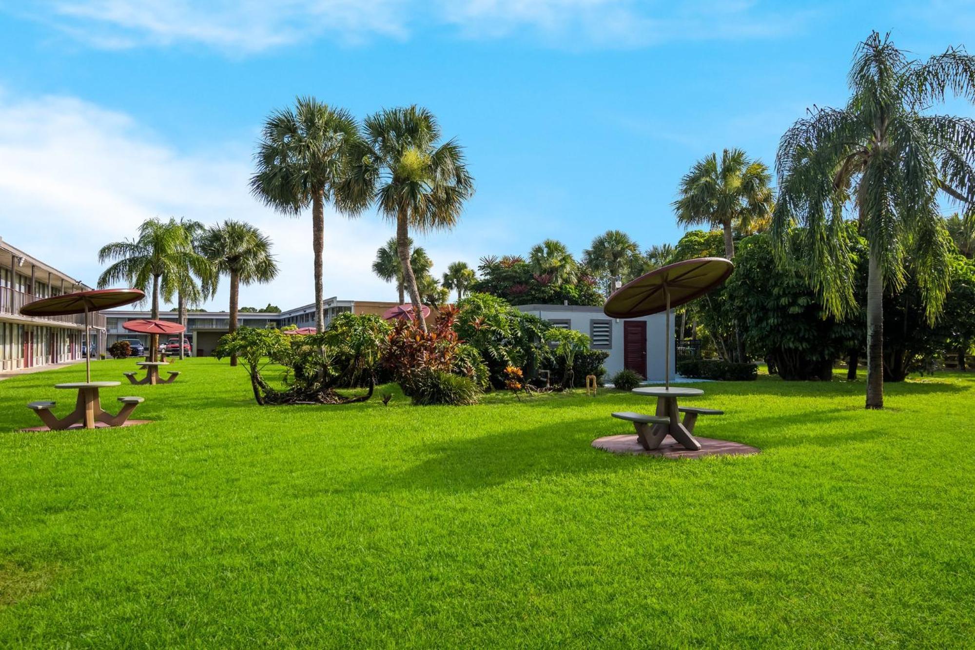Red Roof Inn Vero Beach - I-95 Esterno foto
