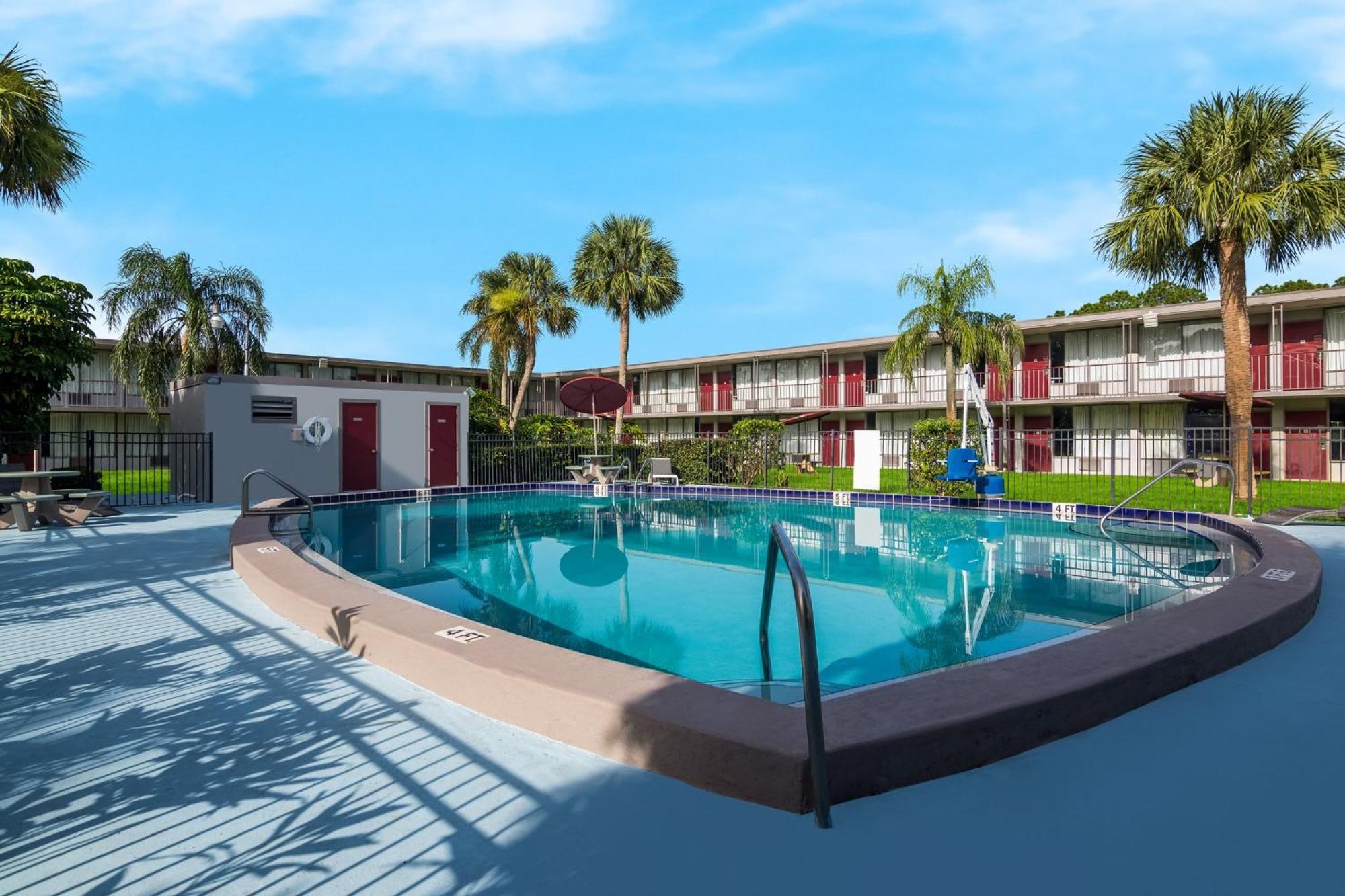 Red Roof Inn Vero Beach - I-95 Esterno foto